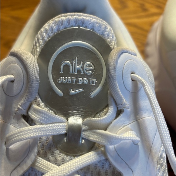 Nike White and Gray Women’s Walking Shoe. Women’s size 11 - Picture 10 of 13